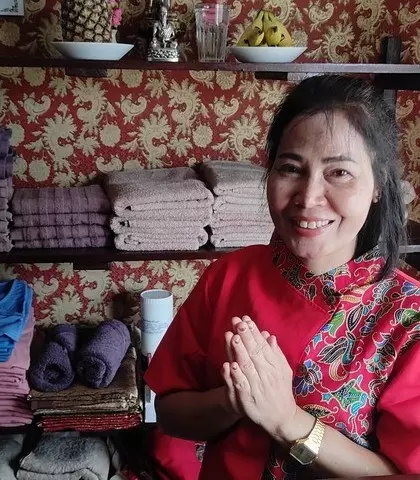 Buaphan Phaungsaengthai thai masszázs terapeuta Buaphan Phaungsaengthai thai masszázs terapeuta
